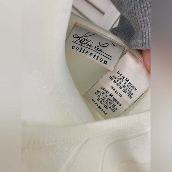 Medium Kathie Lee Collection Ivory Ribbed Knit Long Sleeve Sweater w/ Slit Sides - Picture 7 of 7